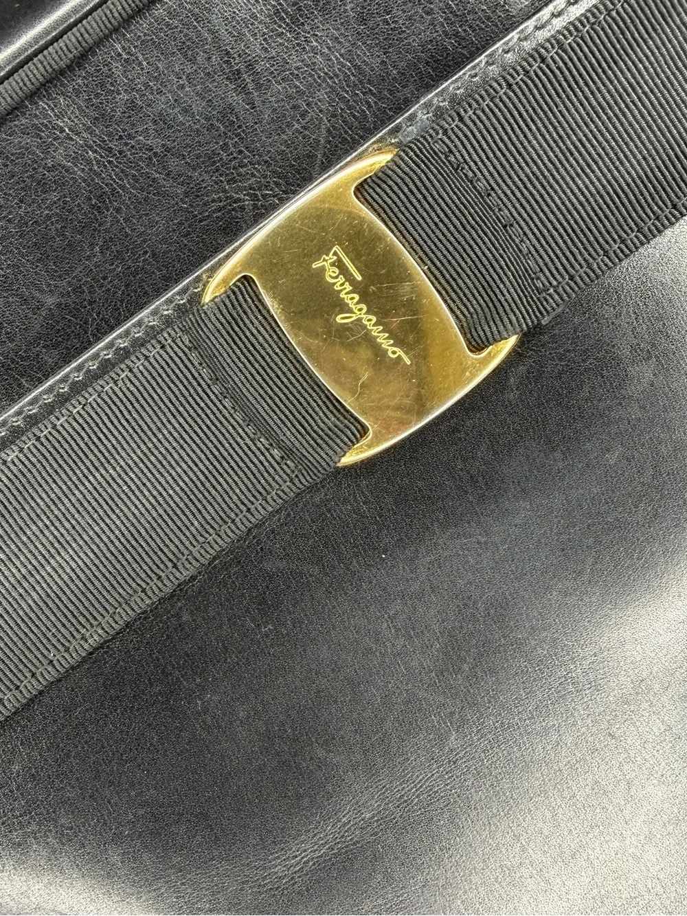 Salvatore Ferragamo Vintage Black Leather Shoulder Bag | Gold Vara Bow